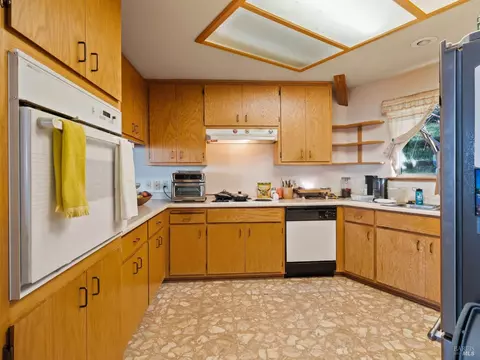 Kitchen - 4950 Bartlett Springs Rd, Nice, CA 95464 photo 3 of 6
