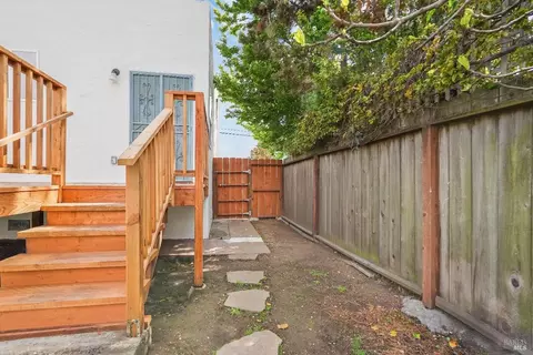 Exterior - 715 40th St, Richmond, CA 94805 photo 16 of 16