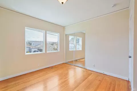 Bedroom - 715 40th St, Richmond, CA 94805 photo 13 of 18