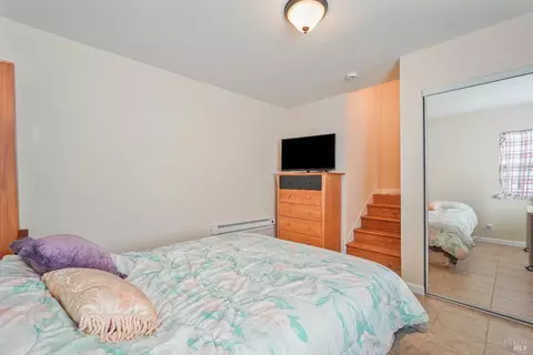 Bedroom - 715 40th St, Richmond, CA 94805 photo 1 of 18