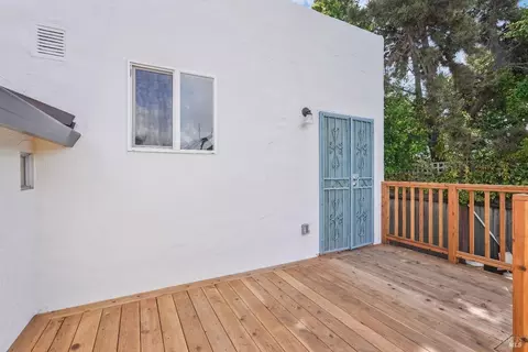 Exterior - 715 40th St, Richmond, CA 94805 photo 10 of 16