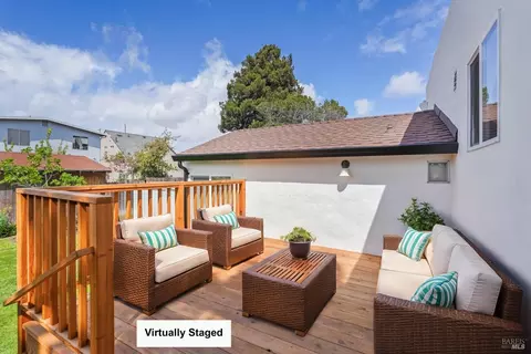 Exterior - 715 40th St, Richmond, CA 94805 photo 8 of 16