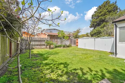 Exterior - 715 40th St, Richmond, CA 94805 photo 12 of 16
