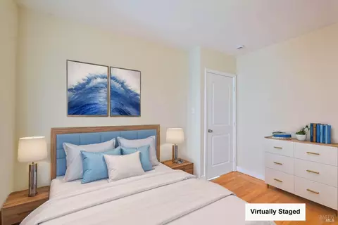 Bedroom - 715 40th St, Richmond, CA 94805 photo 9 of 18