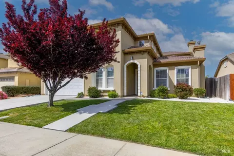 233 Sage Sparrow Cir, Vacaville, CA 95687