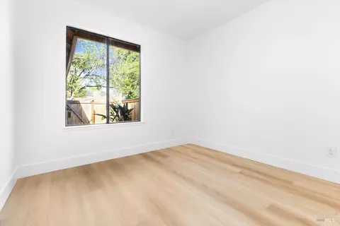 Bedroom - 850 E Cotati Ave #13, Cotati, CA 94931 photo 3 of 3
