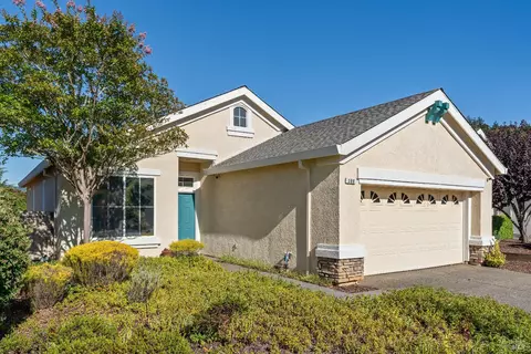 308 Rolling Hill Ct, Cloverdale, CA 95425