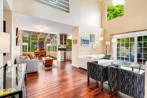 1206 Cayetano Dr, Napa, CA 94559