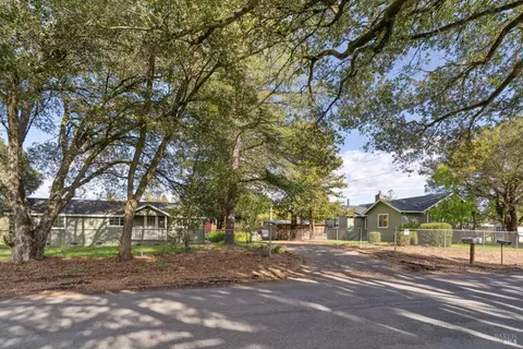 630 Palm Ave, Penngrove, CA 94951