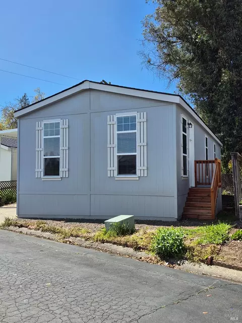 5335 Huckleberry Way, Santa Rosa, CA 95403