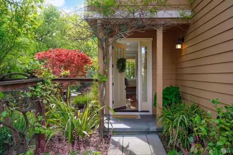206 March Ave, Healdsburg, CA 95448 photo 3