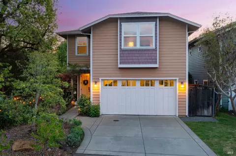 206 March Ave, Healdsburg, CA 95448 photo 2