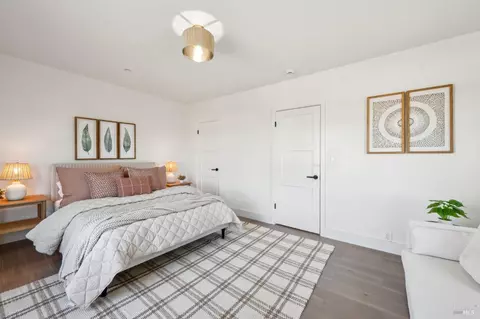 Bedroom - 402 Powell Ave, Healdsburg, CA 95448 photo 2 of 6