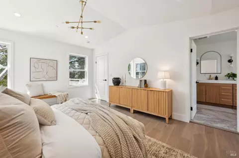 Bedroom - 402 Powell Ave, Healdsburg, CA 95448 photo 6 of 6
