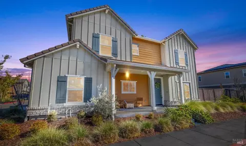 1105 Swarthmore Ct, Dixon, CA 95620