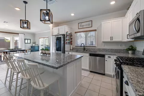 1105 Swarthmore Ct, Dixon, CA 95620 photo 3