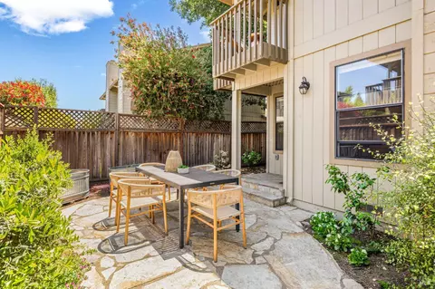 3222 Villa Ln, Napa, CA 94558