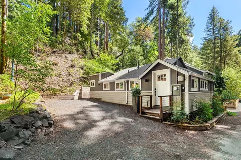 15010 Canyon 6 Rd, Guerneville, CA 95446