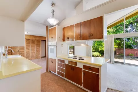 1740 Sereno Dr, Vallejo, CA 94589 photo 4