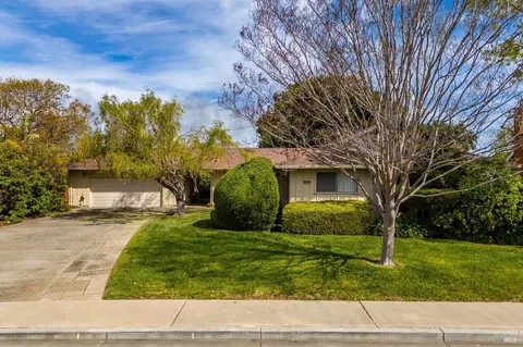 1740 Sereno Dr, Vallejo, CA 94589 photo 2
