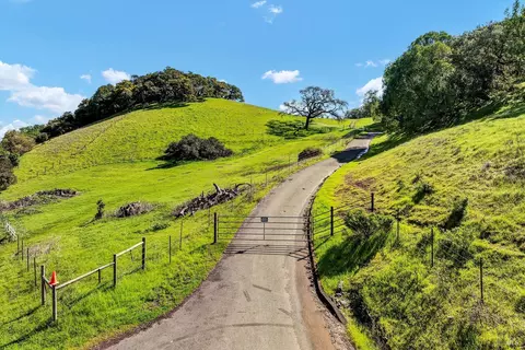 0 Deer Creek Ln, Petaluma, CA 94952