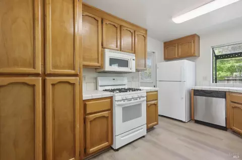 220 Sandy Neck Way, Vallejo, CA 94591 photo 14
