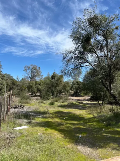 3430 2nd St, Clearlake, CA 95422