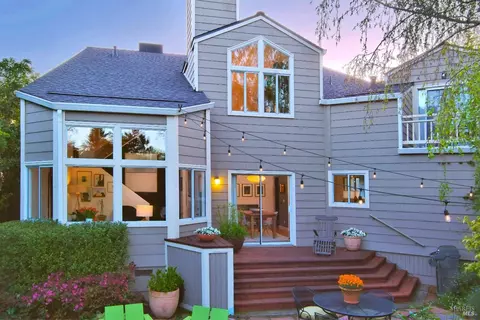9 Creekside Ct, Corte Madera, CA 94925 photo 2