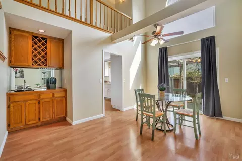 Dining - 9147 Piccadilly Cir, Windsor, CA 95492 photo 1 of 2