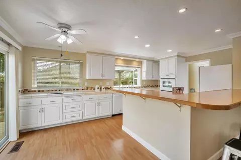 Kitchen - 9147 Piccadilly Cir, Windsor, CA 95492 photo 3 of 5