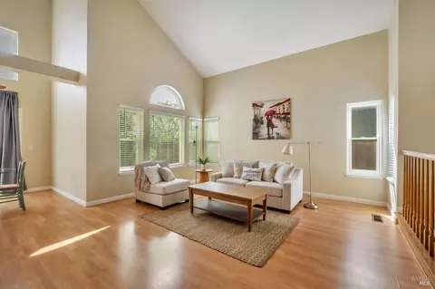 Living - 9147 Piccadilly Cir, Windsor, CA 95492 photo 1 of 4