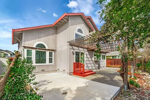 Exterior - 9147 Piccadilly Cir, Windsor, CA 95492 photo 5 of 16