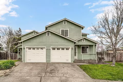 733 Judith Ct, Petaluma, CA 94952