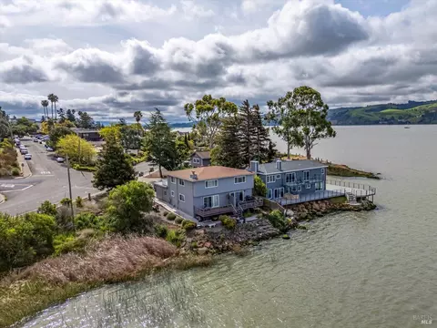 1396 W K St, Benicia, CA 94510