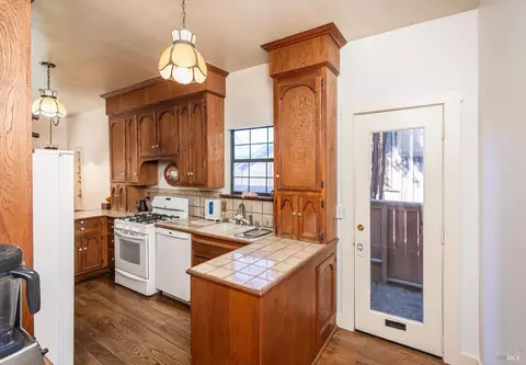 Kitchen - 1436 Pine St, Napa, CA 94559 photo 6 of 6
