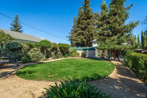 Exterior - 1436 Pine St, Napa, CA 94559 photo 12 of 20