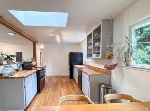 Kitchen - 1853 Clover Dr, Willits, CA 95490 photo 3 of 5