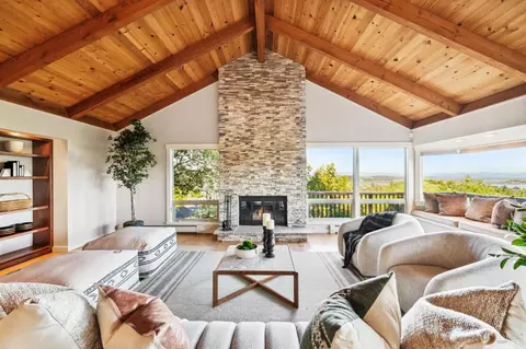 800 Arlington Cir, Novato, CA 94947