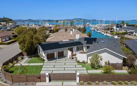221 Martinique Ave, Tiburon, CA 94920