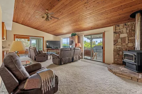 27391 Crow Pl, Willits, CA 95490 photo 10