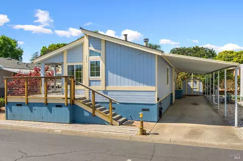 206 Daisy Dr, Napa, CA 94558 photo 2