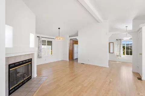 206 Daisy Dr, Napa, CA 94558 photo 6