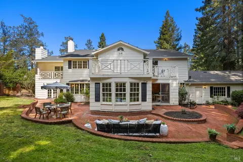 4284 Woodland Shadows Pl, Santa Rosa, CA 95404