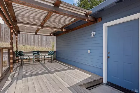 Exterior - 4 Issel Ct, Cotati, CA 94931 photo 8 of 15