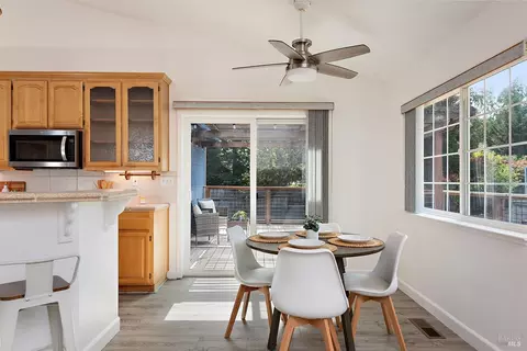Dining - 4 Issel Ct, Cotati, CA 94931 photo 4 of 4