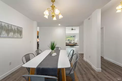 Dining - 4 Issel Ct, Cotati, CA 94931 photo 1 of 4
