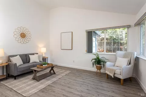 Living - 4 Issel Ct, Cotati, CA 94931 photo 1 of 3