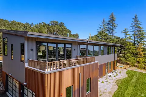 3995 White Oak Ct, Sonoma, CA 95476