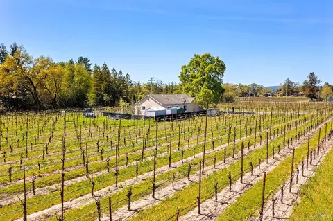 1525 Olivet Rd, Santa Rosa, CA 95401