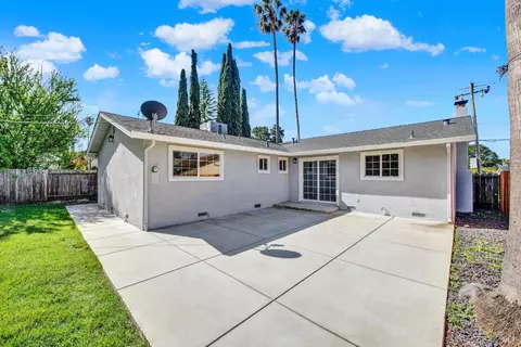 Exterior - 630 Mini Dr, Vallejo, CA 94589 photo 4 of 7